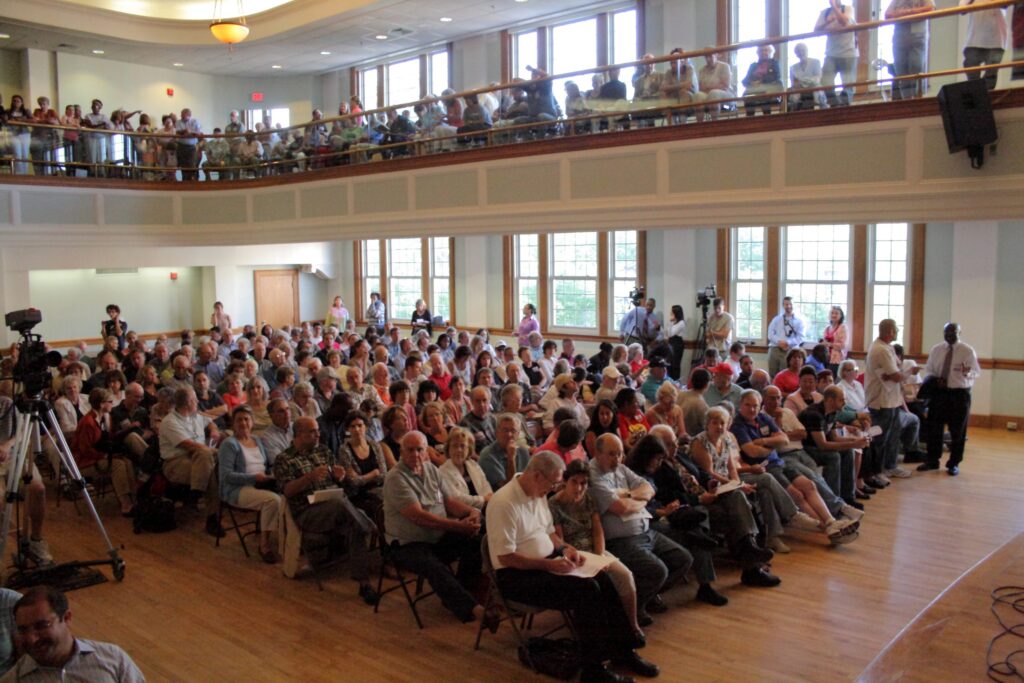 Texans Packed Their Town Hall to Oppose a Mosque Expansion — the Council Approved It Unanimously Anyway