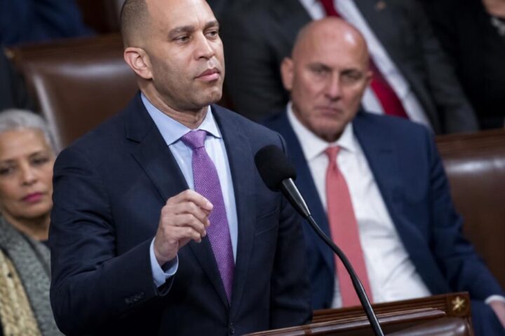 140 House Democrats Back GOP Bill to Codify Federal Fraud Division