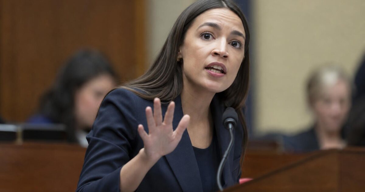 Alexandria Ocasio-Cortez Signals 2028 Presidential Run After Midterms