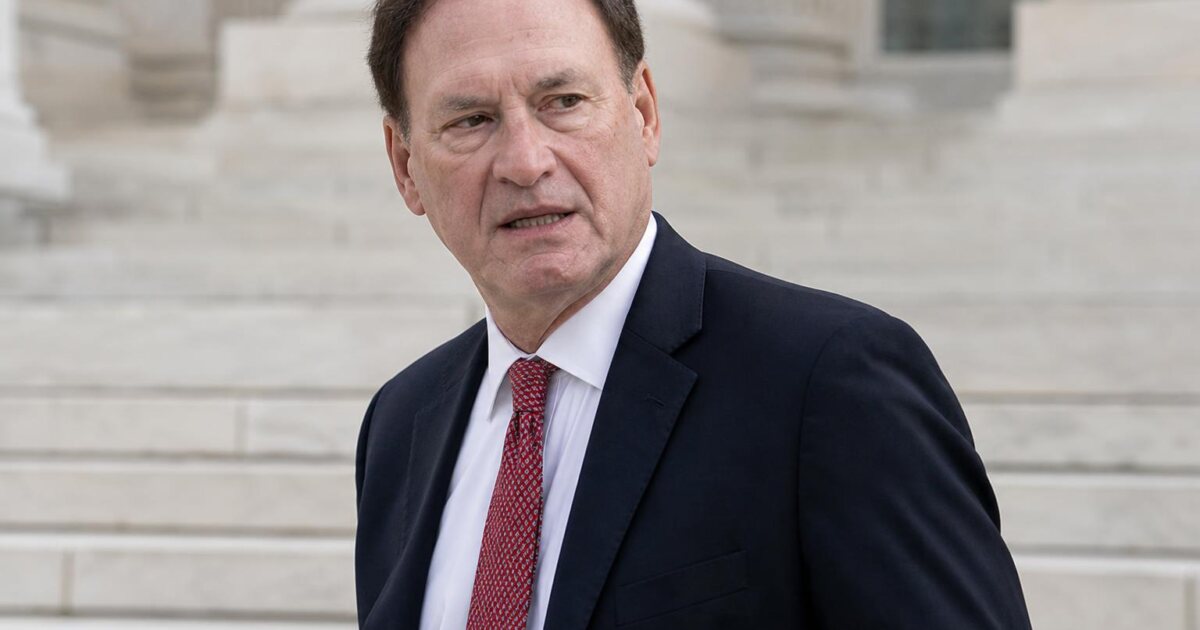 Justice Samuel Alito Recuses Himself from Major Climate Change Case