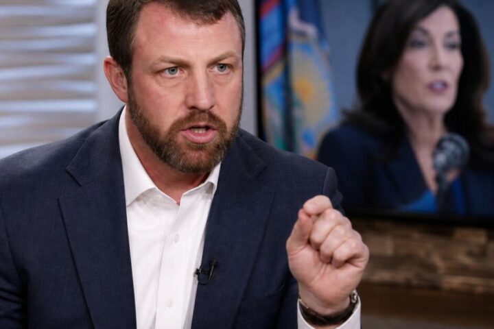 DHS Chief Mullin Destroys Kathy Hochul for Defending Career Criminal With 11 Charges