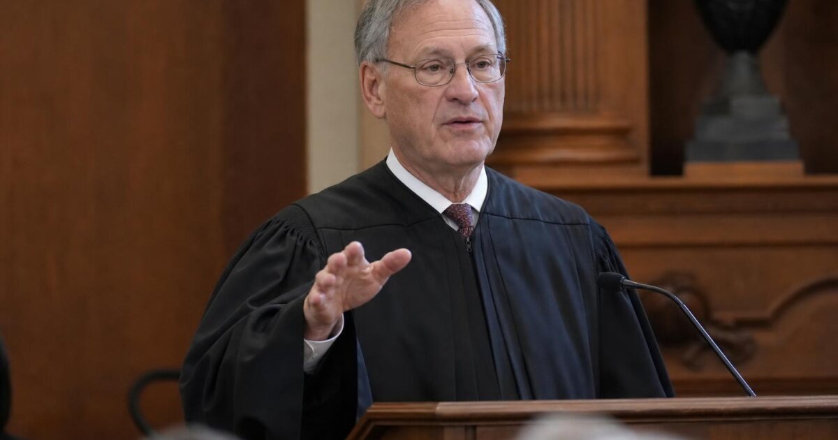 Justice Samuel Alito Says Dobbs Took Courage and Cost Him Friends, Doesn't Regret a Thing